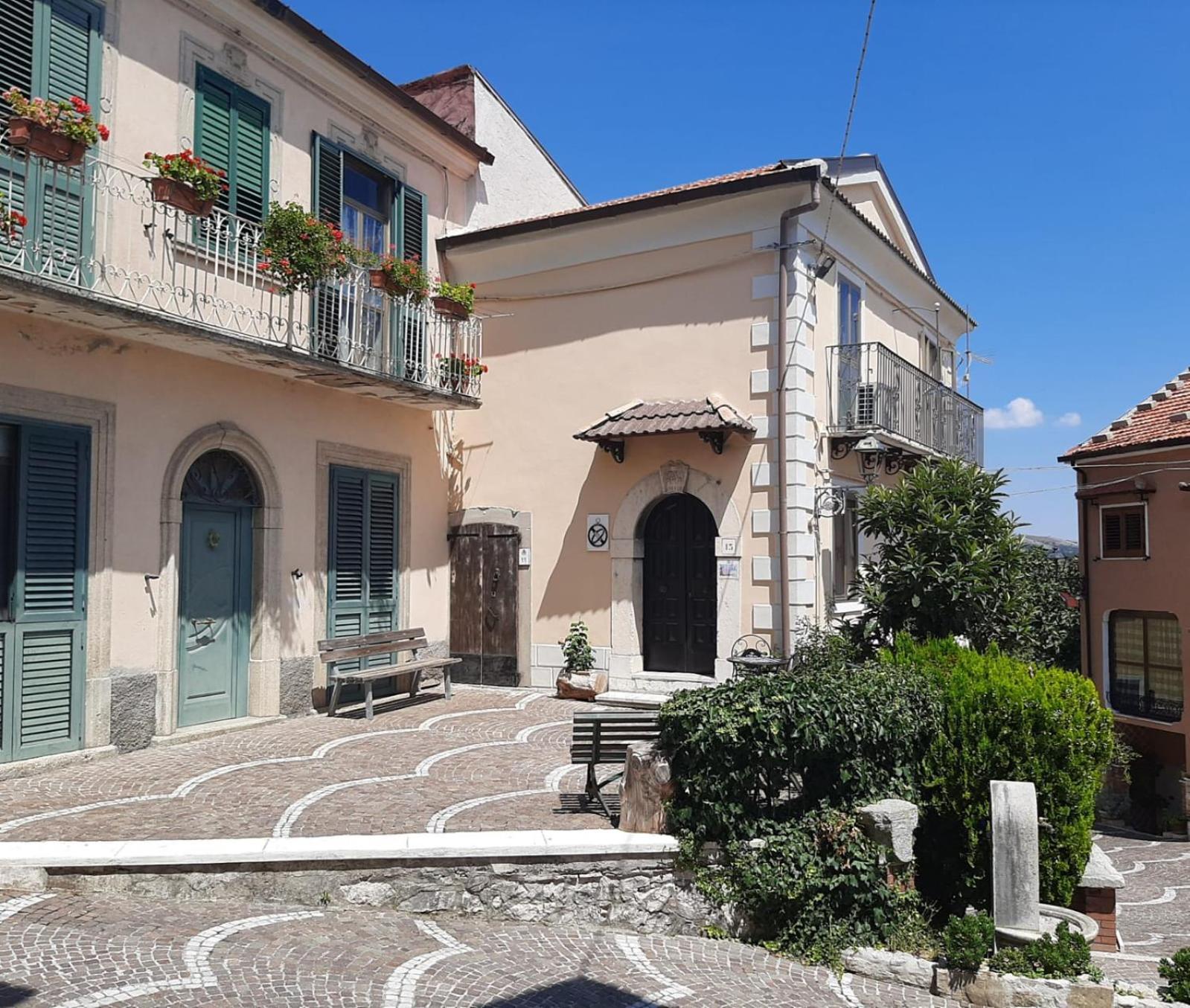 Meridiana Santa Maria del Molise Exterior foto