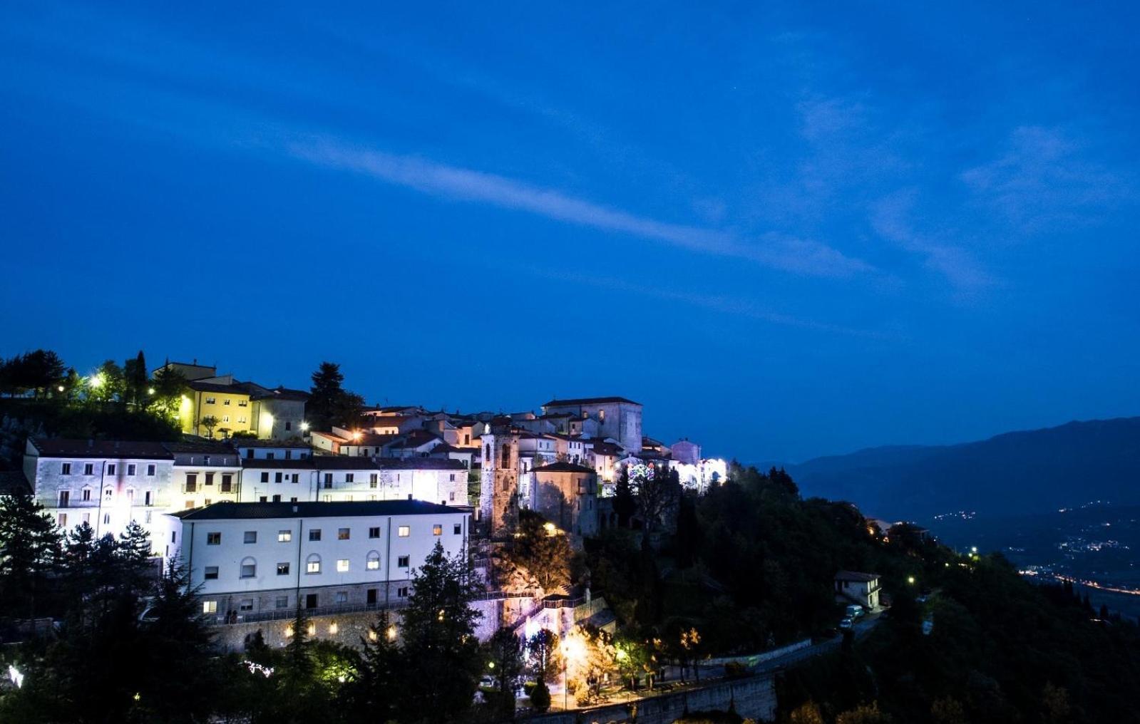 Meridiana Santa Maria del Molise Exterior foto